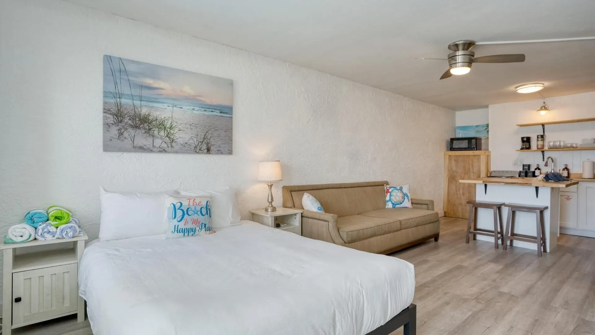 Holiday home Ambassador C204 By Avantstay Beachfront Access Panama City Beach
