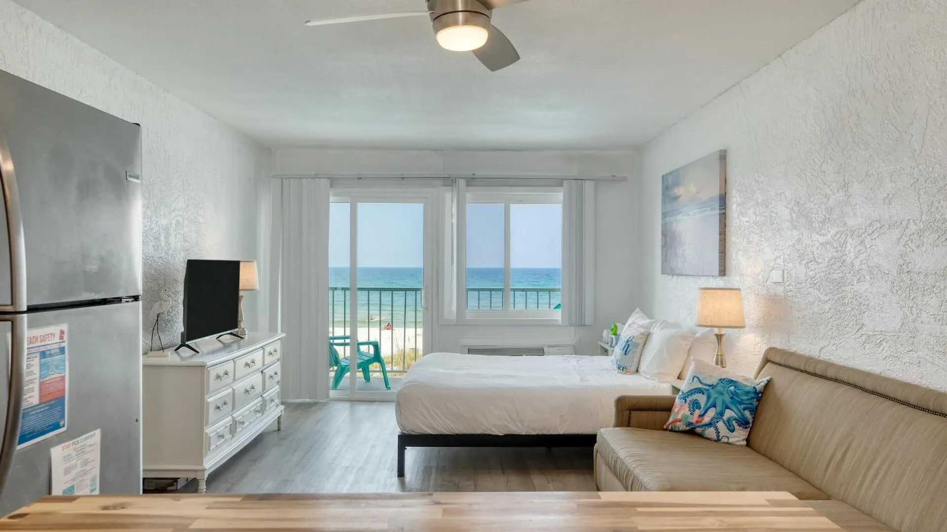 Ambassador C204 By Avantstay Beachfront Access Panama City Beach 0*,  United States